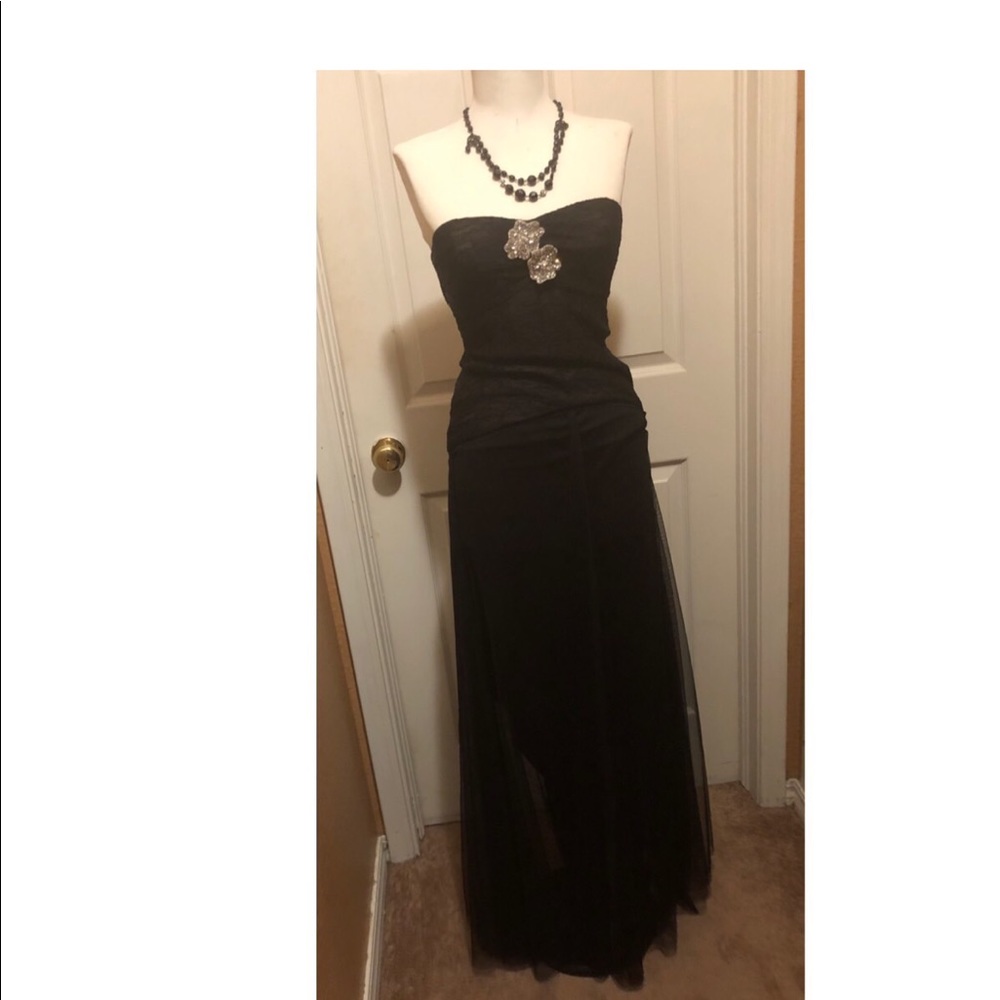 Vera Wang Black strapless dress/gown